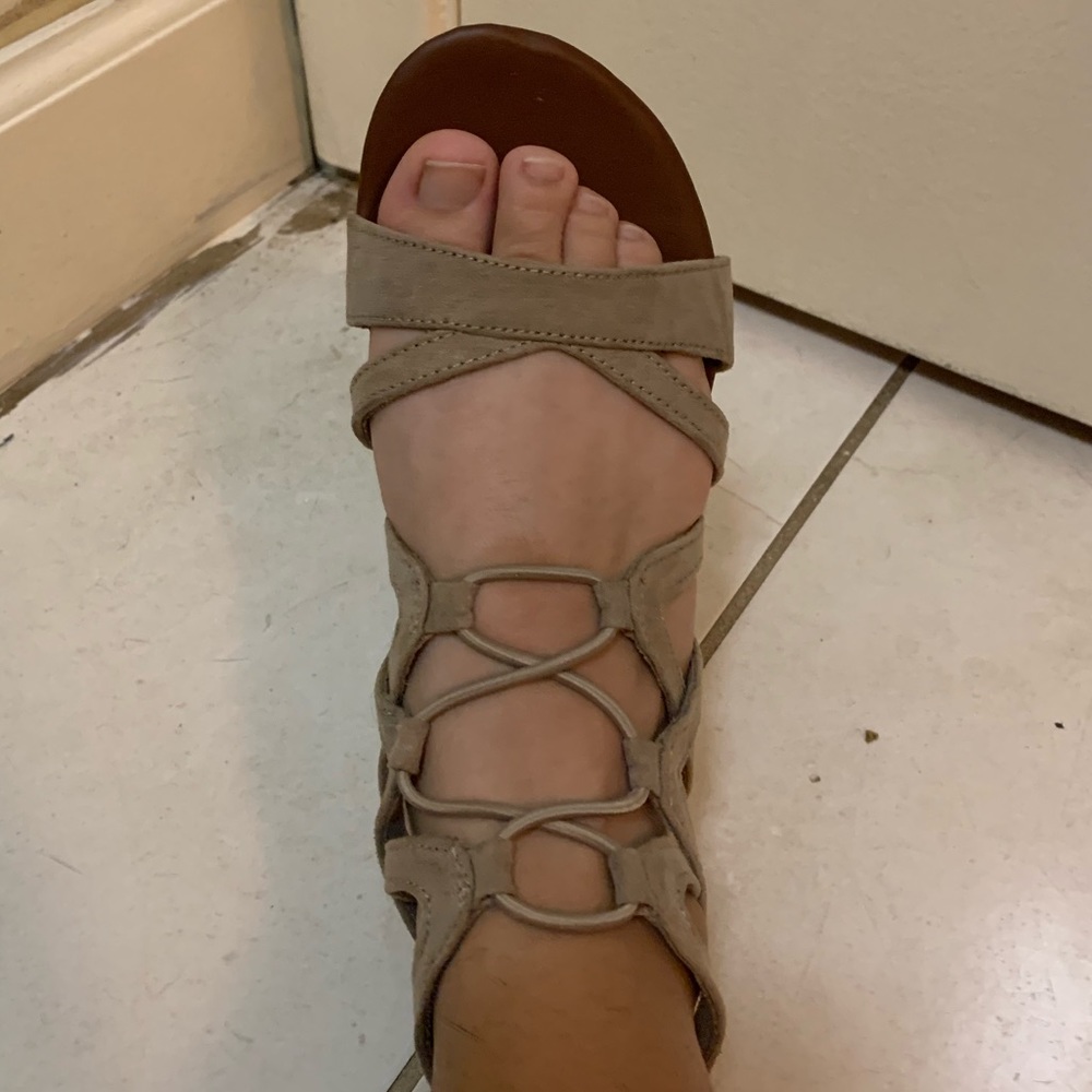 Sandals - Picture 4 of 5